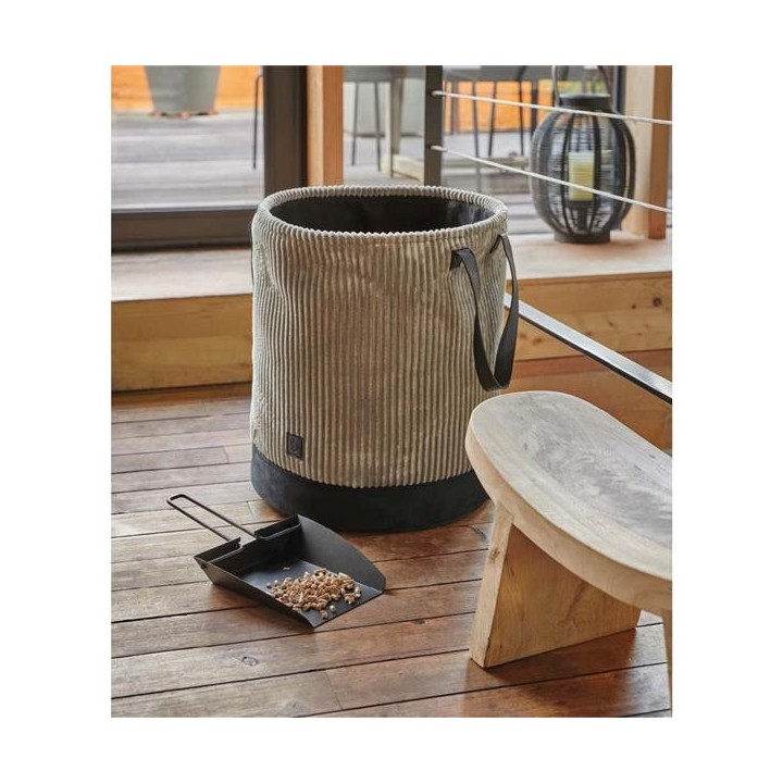 Cleo Pellet scoop Ergonomic Design for Wood stoves - Capska