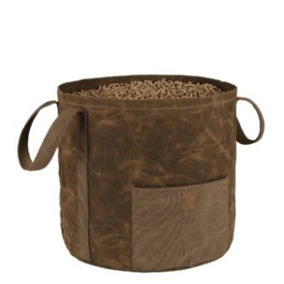 Vercors Dixneuf brown waxed canvas bag for firewood