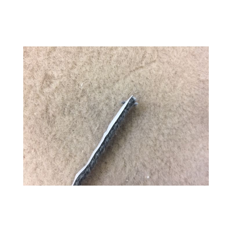 Joints plats autocollants 7 x 3 mm (réf AI010080) (2,50 m) Joints plats autocollants 7 x 3 mm (réf AI010080) (2,50 m)